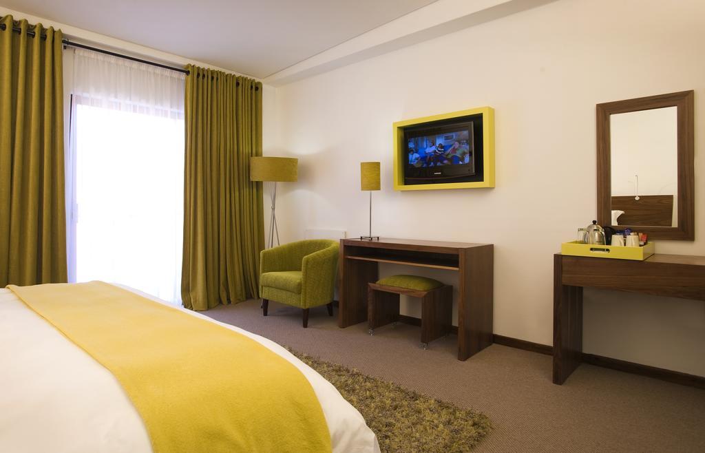 Golden Gate Hotel And Chalets Clarens Extérieur photo